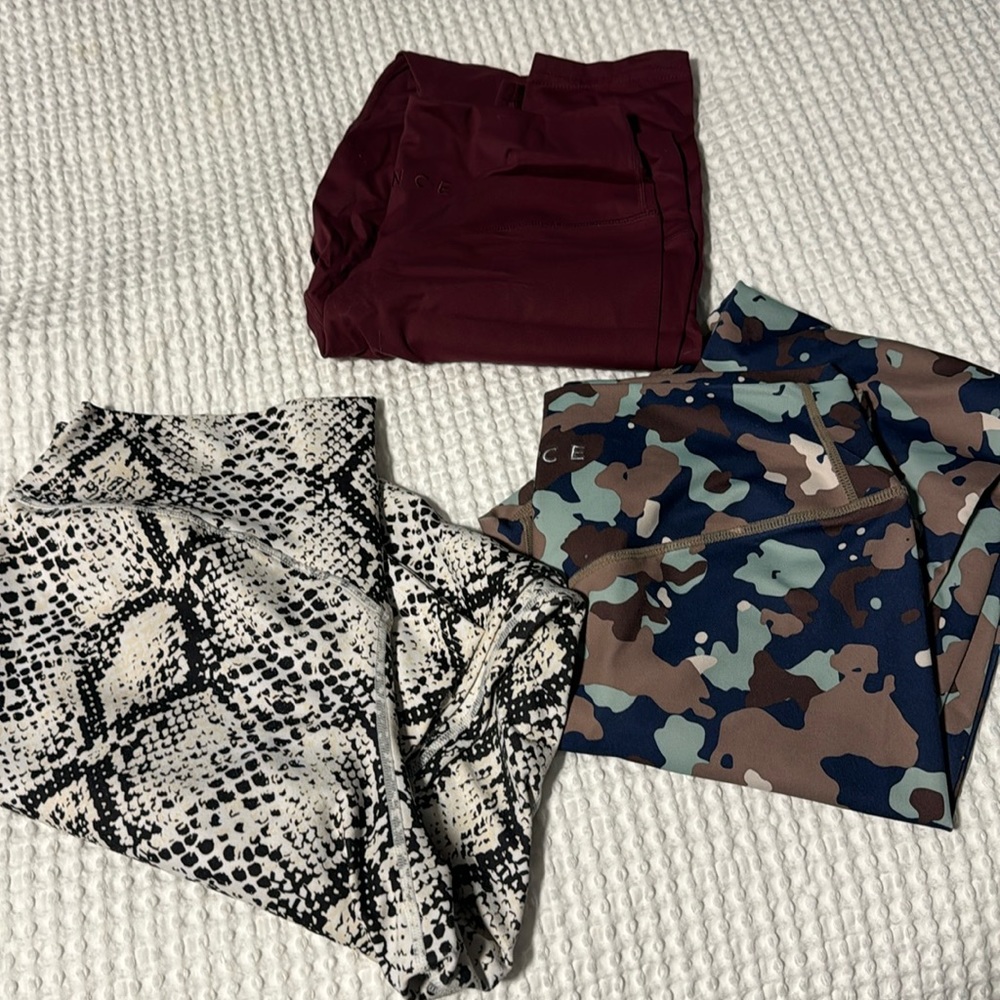 Lot of Balance/Vitality Leggings